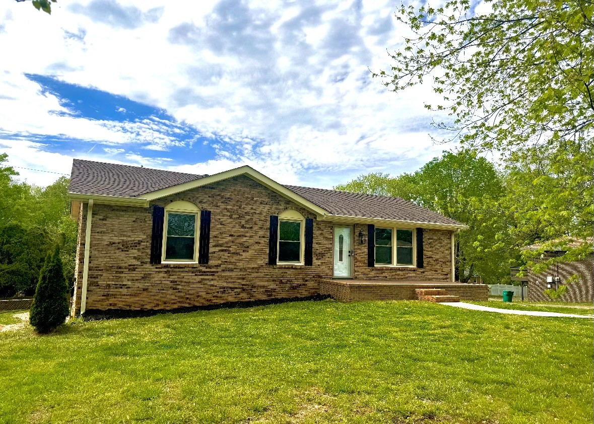 158 East Regent Dr  