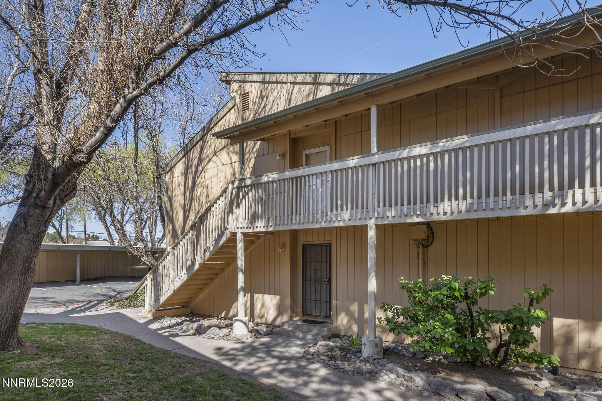 1-web-or-mls-_DSC0612