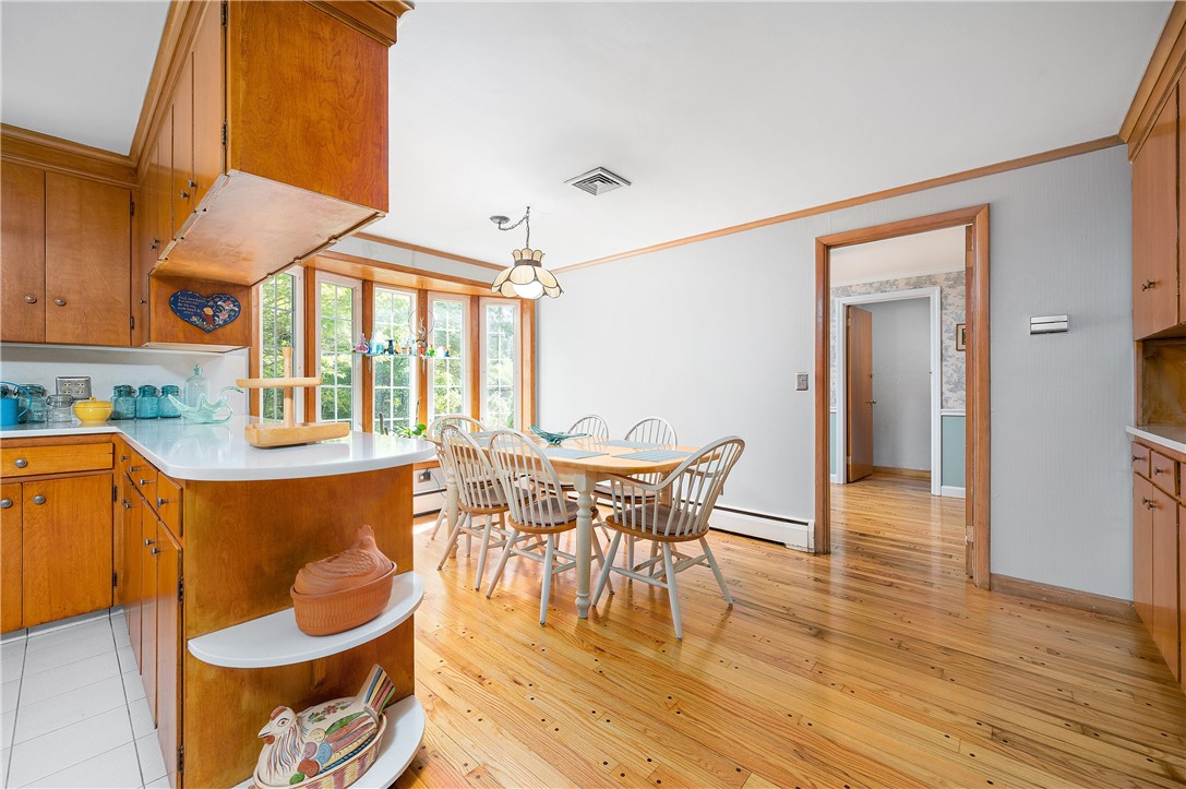 34 Valley Road Glocester, RI 02829 - Photo 19 of 44