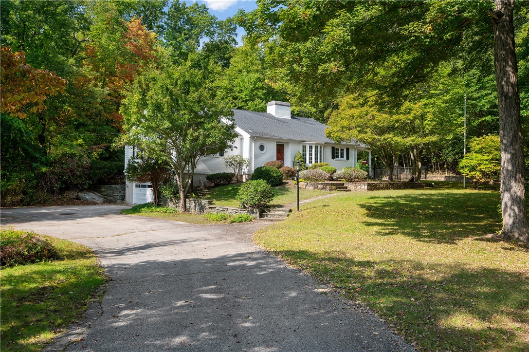 34 Valley Road Glocester, RI 02829 - Photo 3 of 44