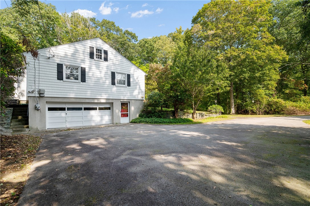 34 Valley Road Glocester, RI 02829 - Photo 7 of 44