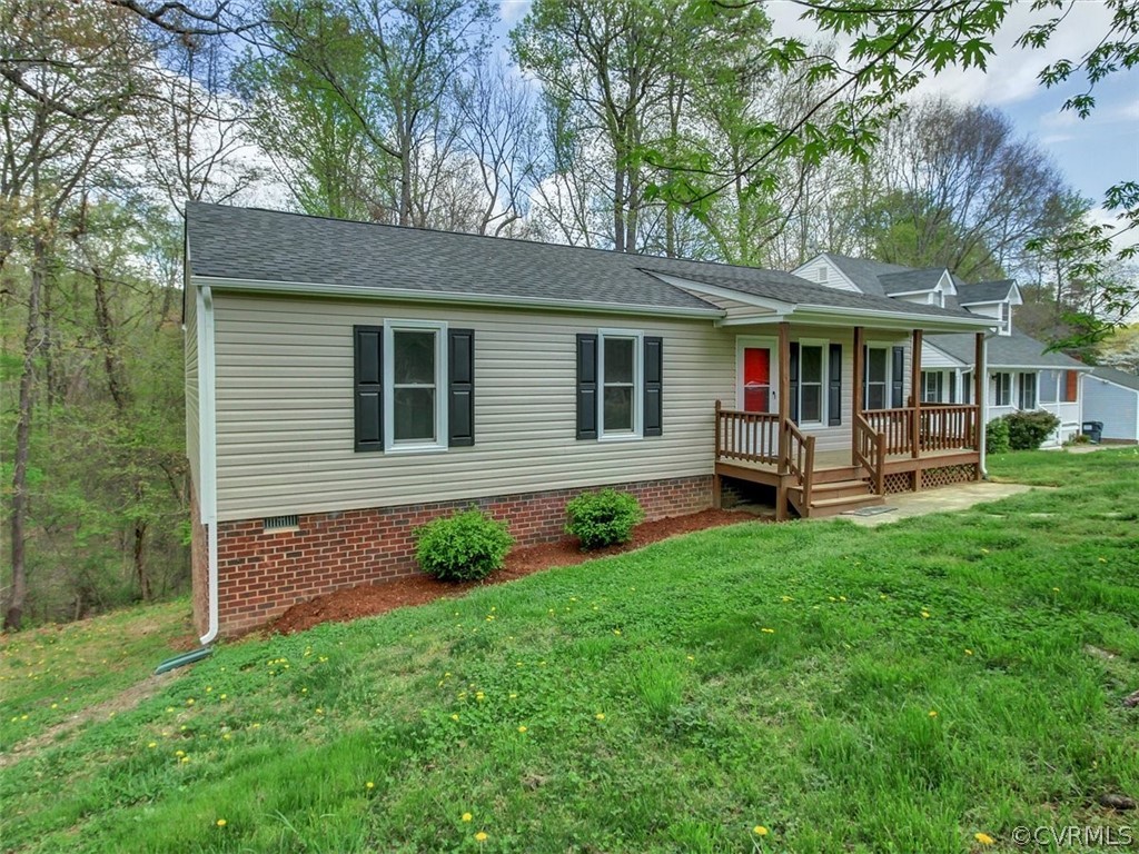 2512 Beaver Falls Road Midlothian, VA 23112 - Photo 3 of 25 Gallery Image 3