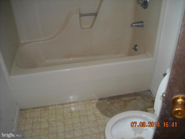1007 Trimble Road Joppa, MD 21085 - Photo 7 of 16 Bath