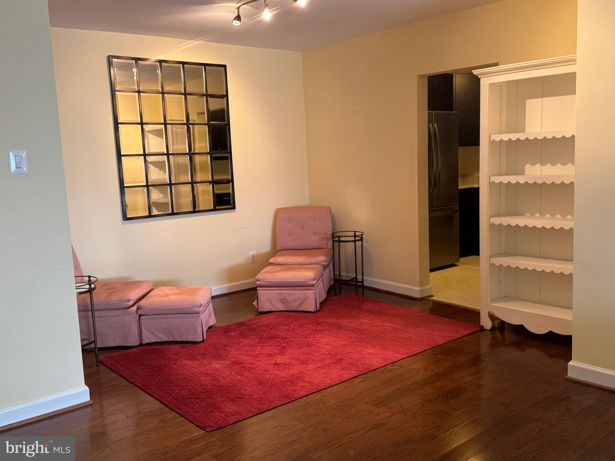 5101 River Road, Unit 1608 Bethesda, MD 20816 - Photo 11 of 38 dining area or lounge