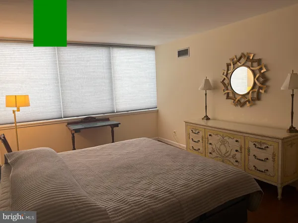 $2,300 | 5101 River Road, Unit 1608, Bethesda, MD 20816