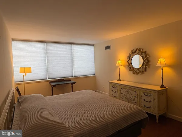 $2,300 | 5101 River Road, Unit 1608, Bethesda, MD 20816