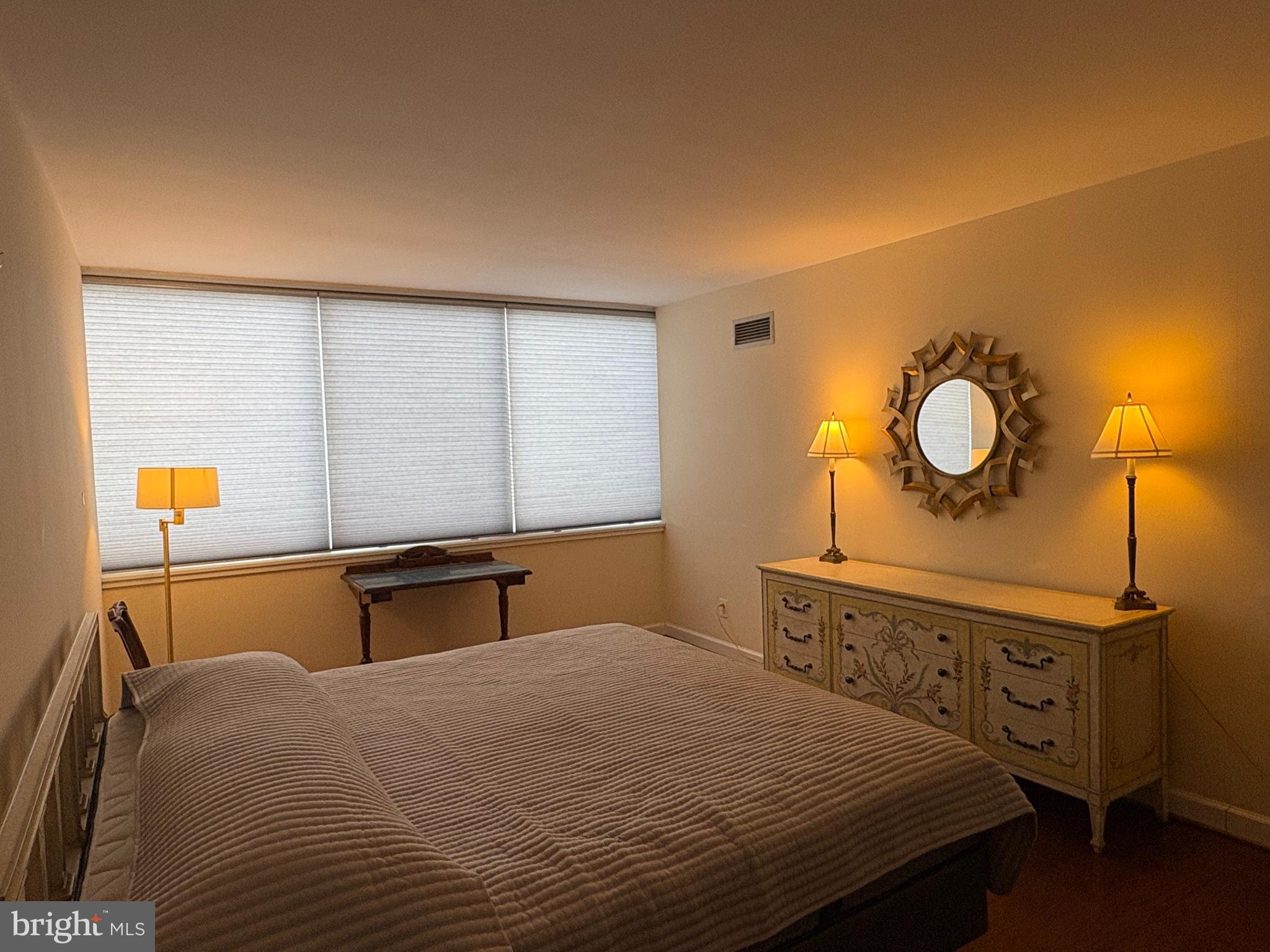 5101 River Road, Unit 1608 Bethesda, MD 20816 - Photo 22 of 38 primary bedroom