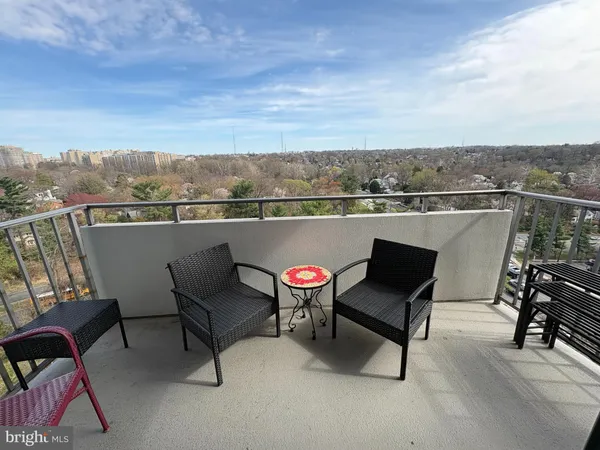 $2,300 | 5101 River Road, Unit 1608, Bethesda, MD 20816