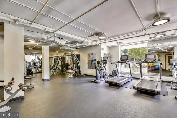 $2,300 | 5101 River Road, Unit 1608, Bethesda, MD 20816