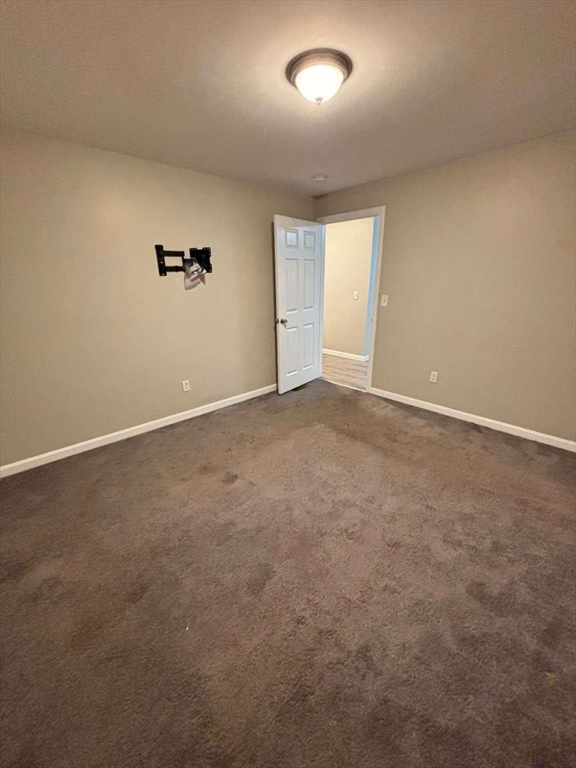 7 Noel Street Springfield, MA 01108 - Photo 9 of 20