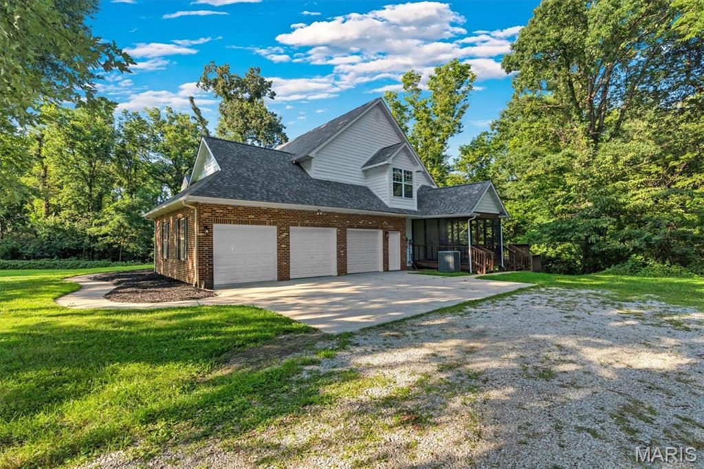 8026 Goshen Road Edwardsville, IL 62025 - Photo 2 of 61 Gallery Image 2