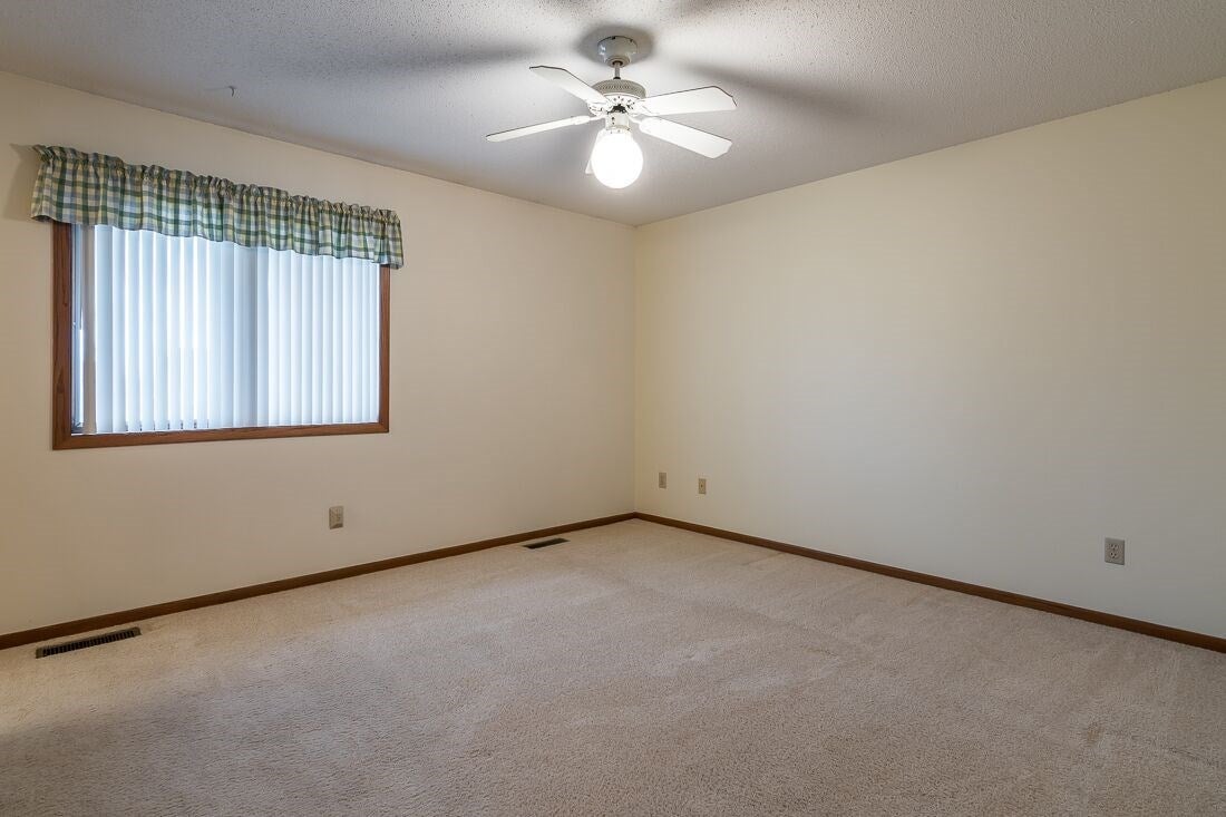 3360 Lower West Branch Road Iowa City, IA 52245 - Photo 8 of 16 Gallery Image 8