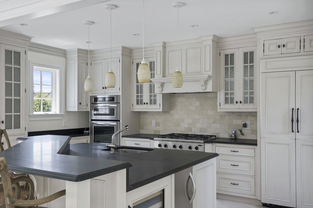 297 Meadowbrook Road Weston, MA 02493 - Photo 27 of 42