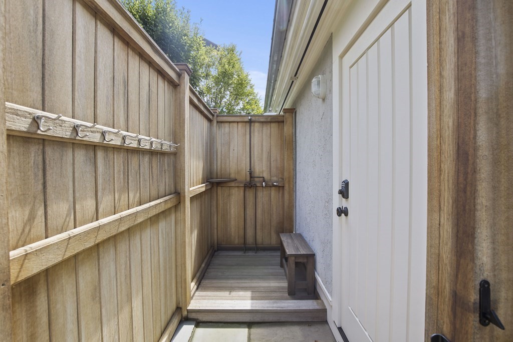 297 Meadowbrook Road Weston, MA 02493 - Photo 29 of 42