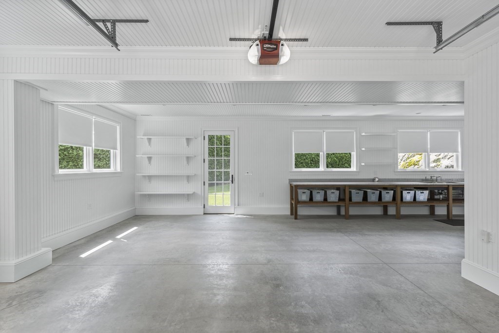 297 Meadowbrook Road Weston, MA 02493 - Photo 34 of 42