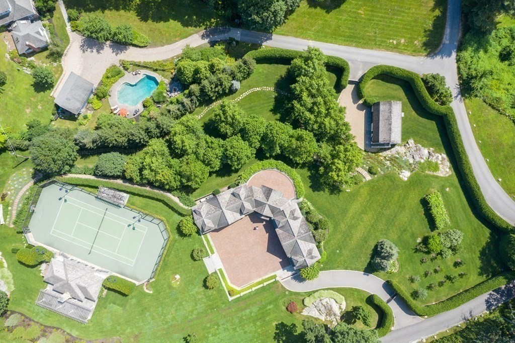 297 Meadowbrook Road Weston, MA 02493 - Photo 5 of 42