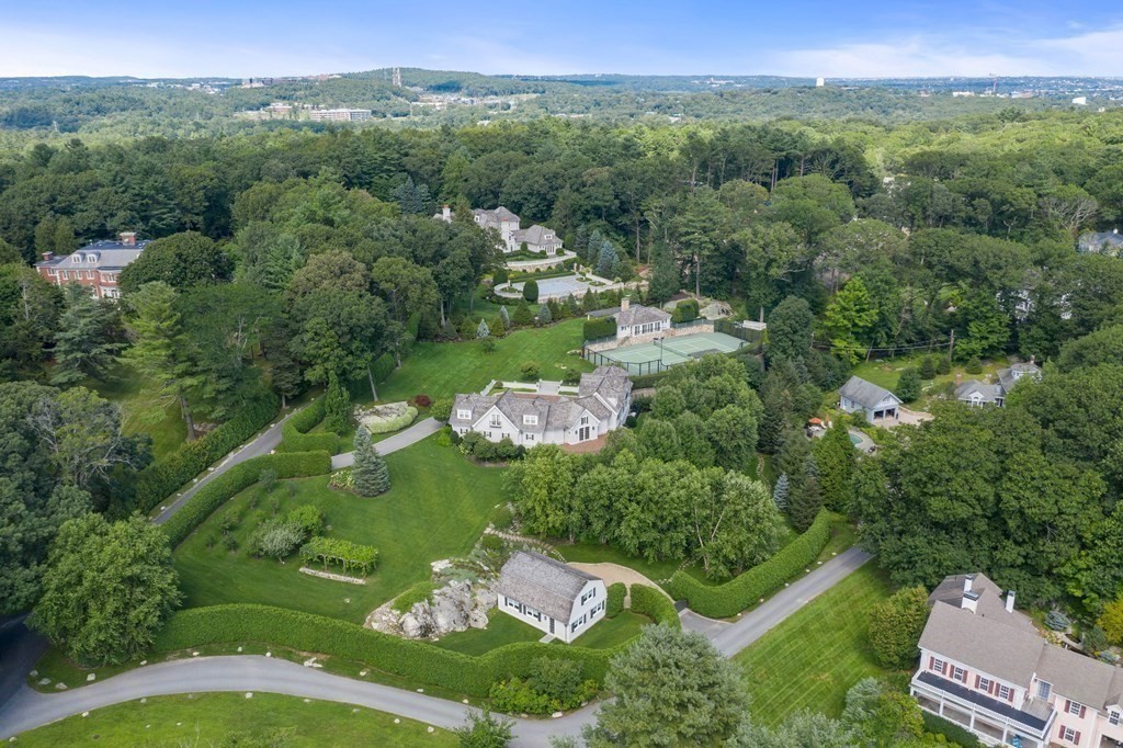 297 Meadowbrook Road Weston, MA 02493 - Photo 10 of 42