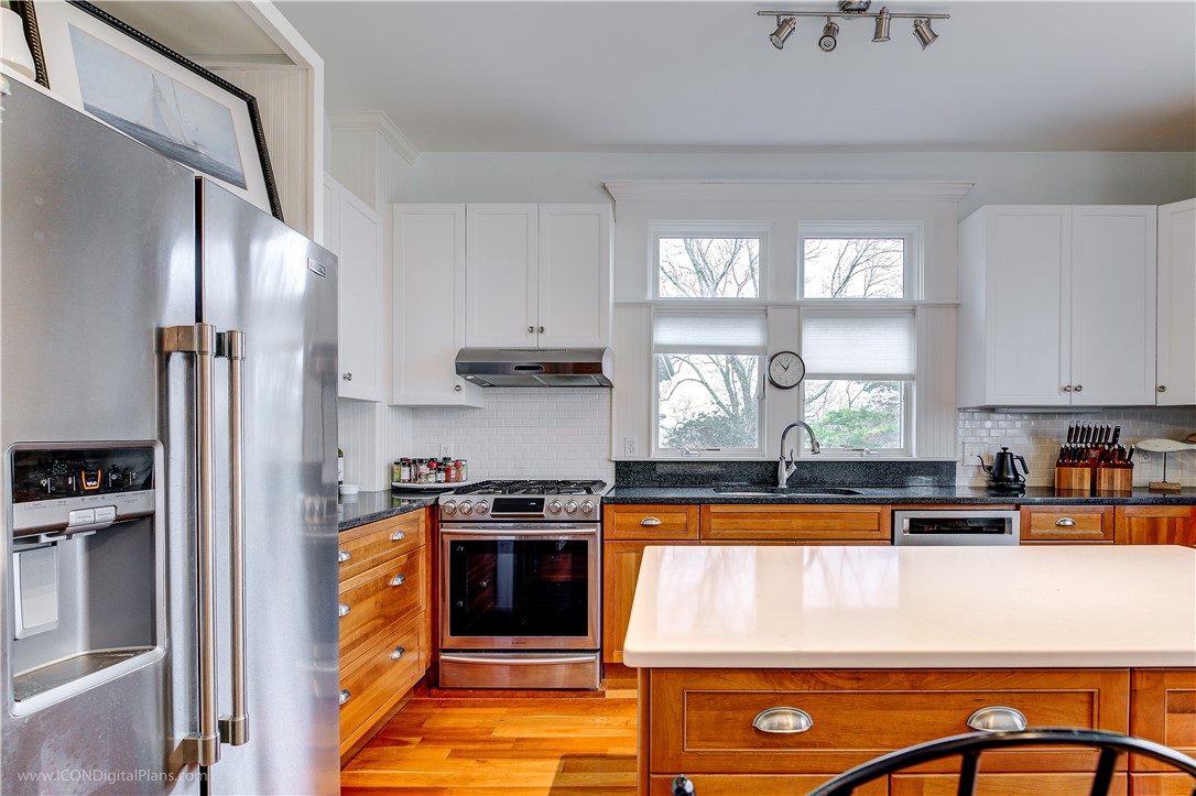 569 Spring Street, Unit 2 Newport, RI 02840 - Photo 6 of 21