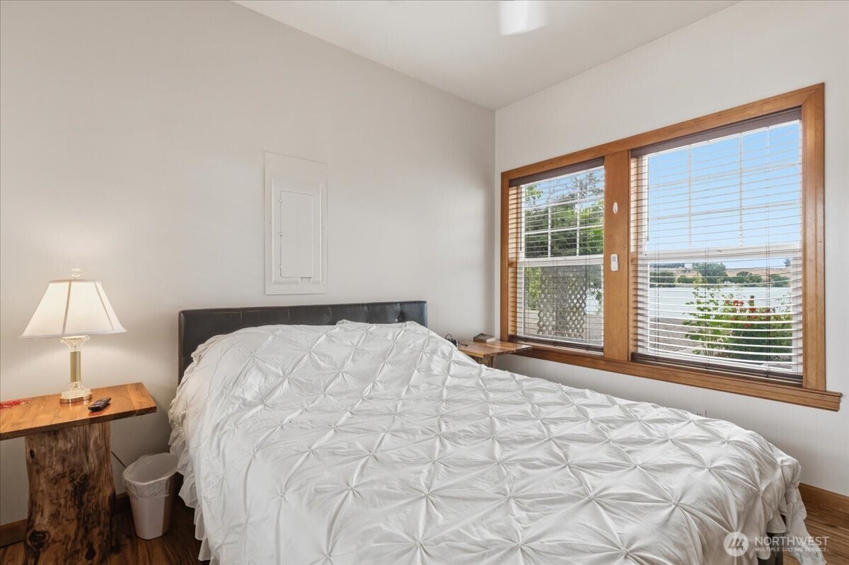 3481 Valley Road Northeast Moses Lake, WA 98837 - Photo 12 of 40