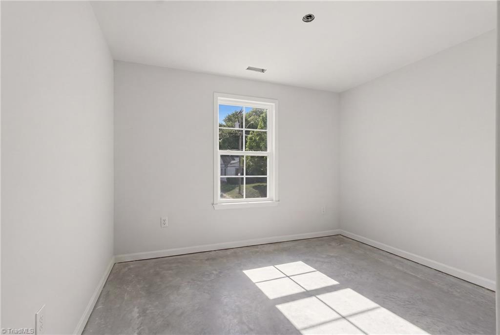 1023 Hickory Chapel Road High Point, NC 27260 - Photo 18 of 23
