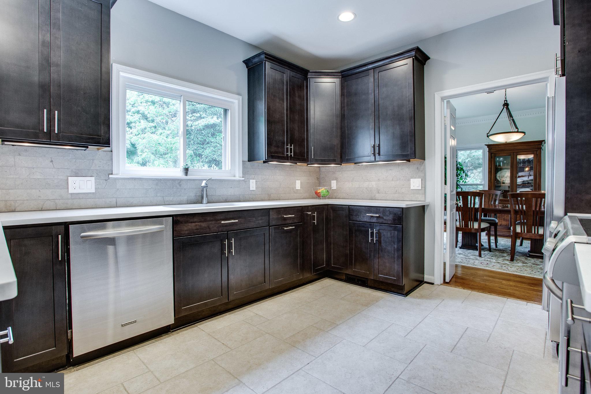 6311 Hunting Ridge Lane McLean, VA 22101 - Photo 11 of 44 Beautiful cabinets & modern tile floor