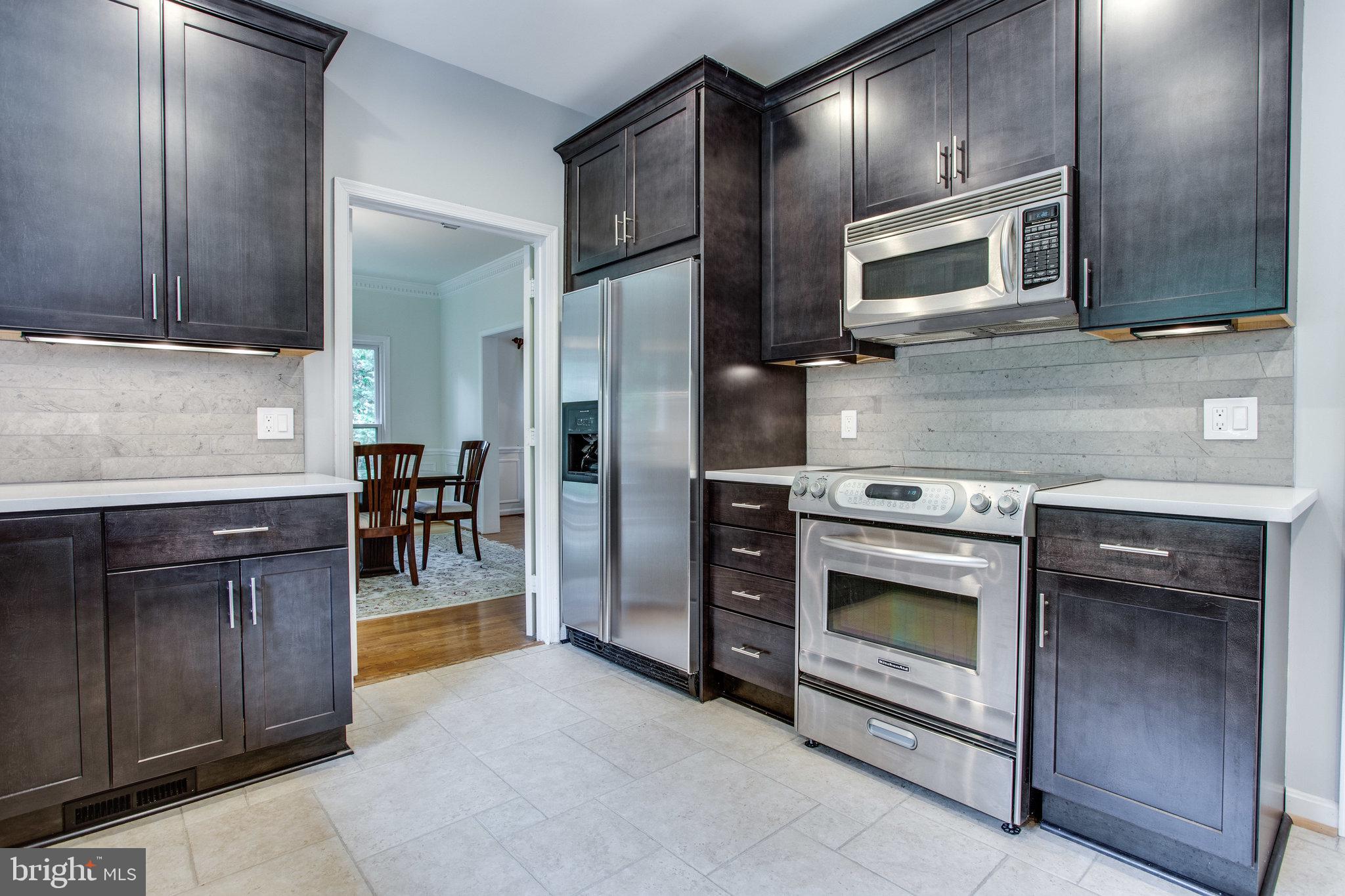 6311 Hunting Ridge Lane McLean, VA 22101 - Photo 12 of 44 Stainless steel appliances.