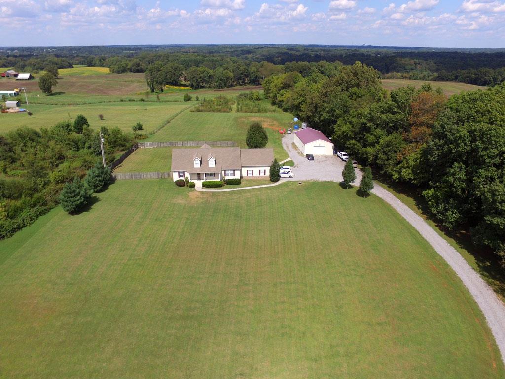 8174 Horseshoe Road Cross Plains, TN 37049 - Photo 3 of 30 Gallery Image 3
