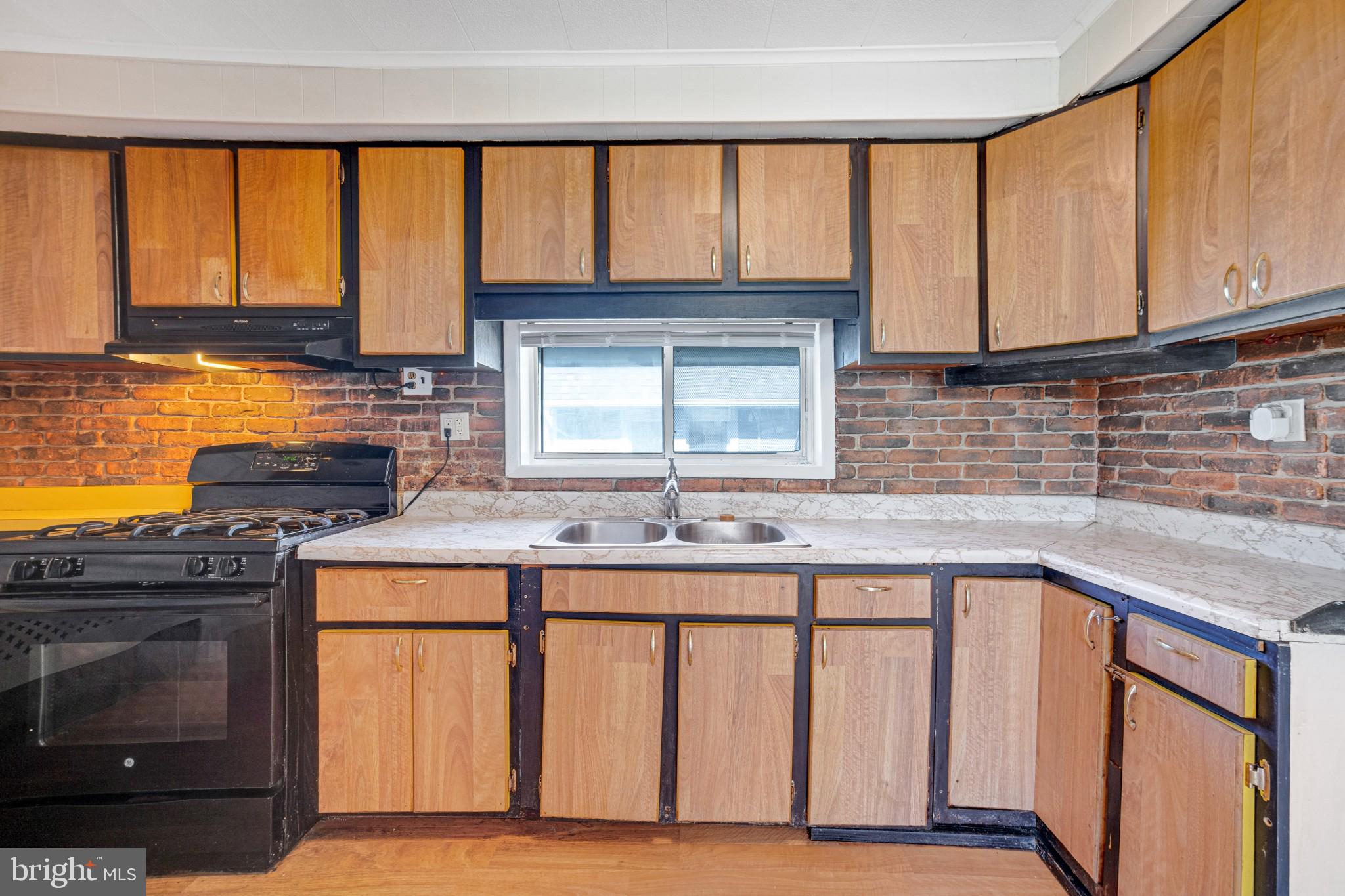 112 East Chelton Road Brookhaven, PA 19015 - Photo 12 of 25 Kitchen