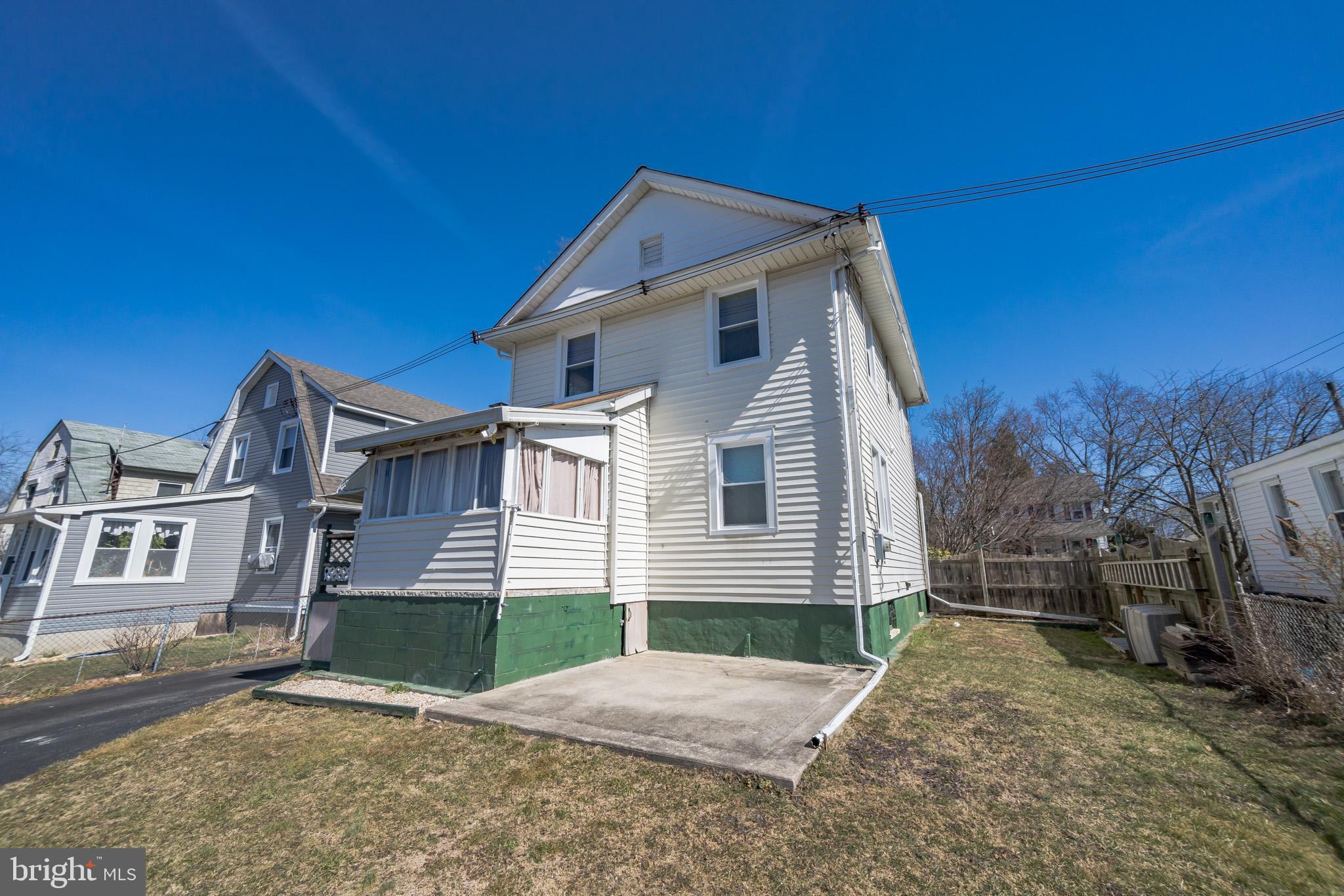 112 East Chelton Road Brookhaven, PA 19015 - Photo 23 of 25 Exterior Back