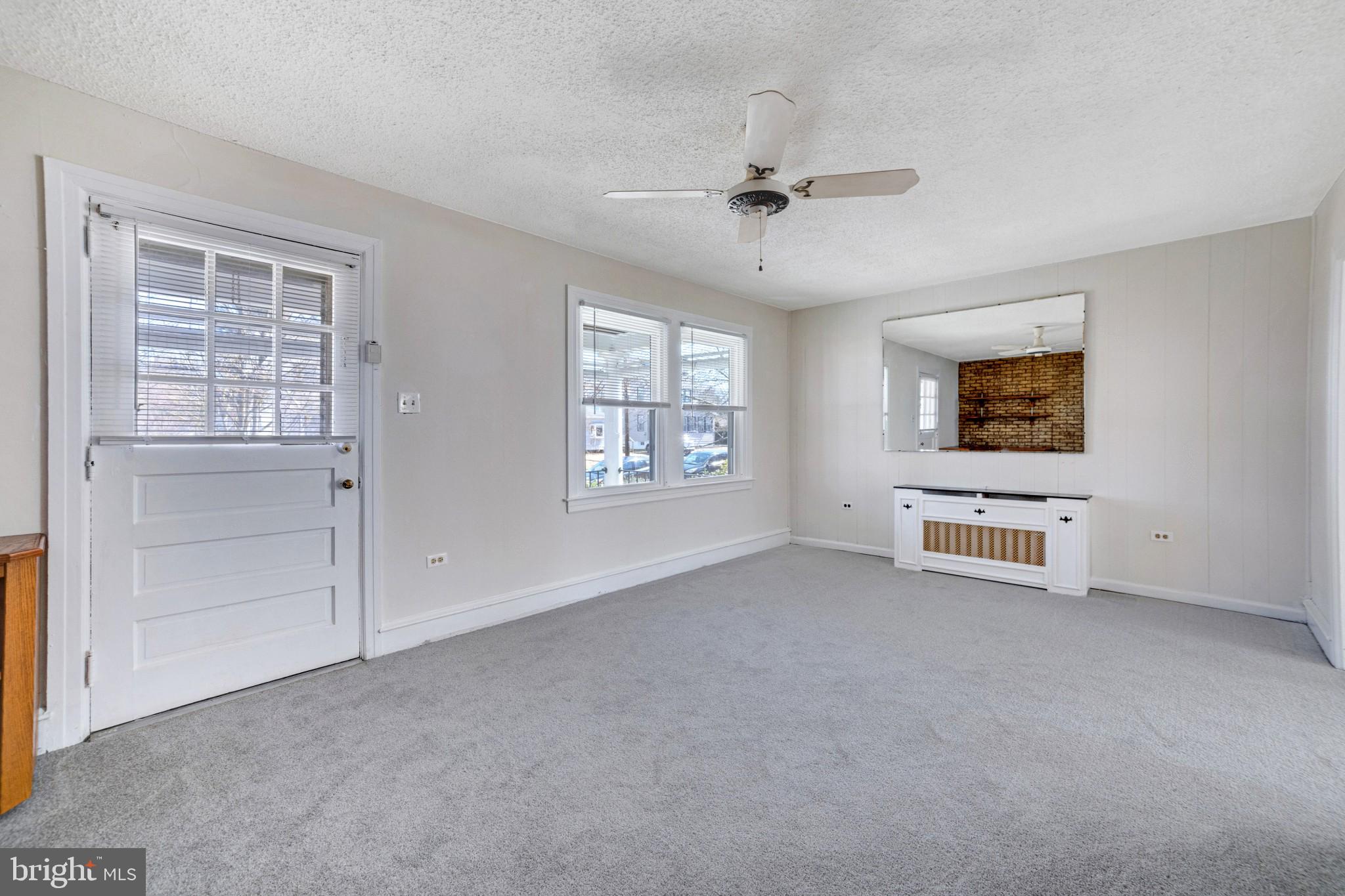 112 East Chelton Road Brookhaven, PA 19015 - Photo 8 of 25 Living Room