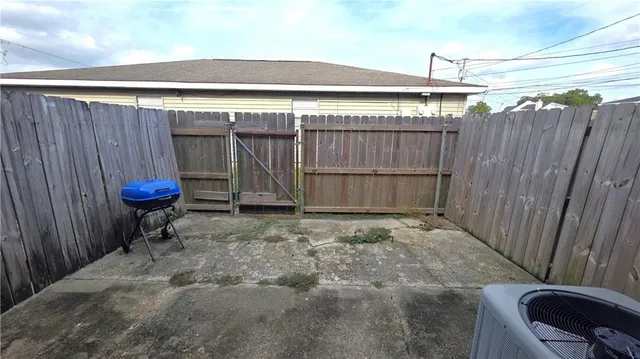 $1,000 | 201 Omega Street, Unit B, Belle Chasse, LA 70037