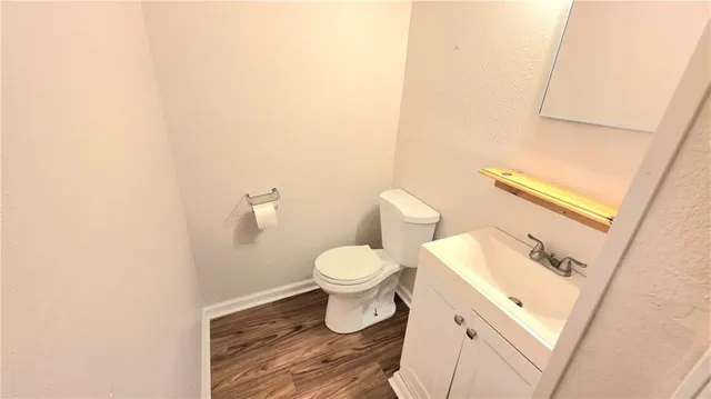 $1,000 | 201 Omega Street, Unit B, Belle Chasse, LA 70037