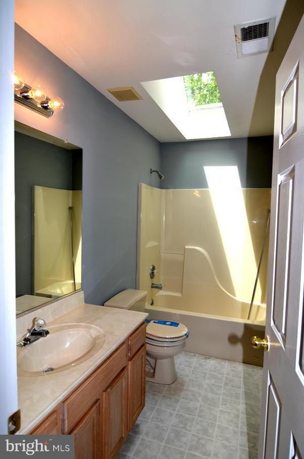 860 Clamshell Court Edgewater, MD 21037 - Photo 17 of 30 Bath