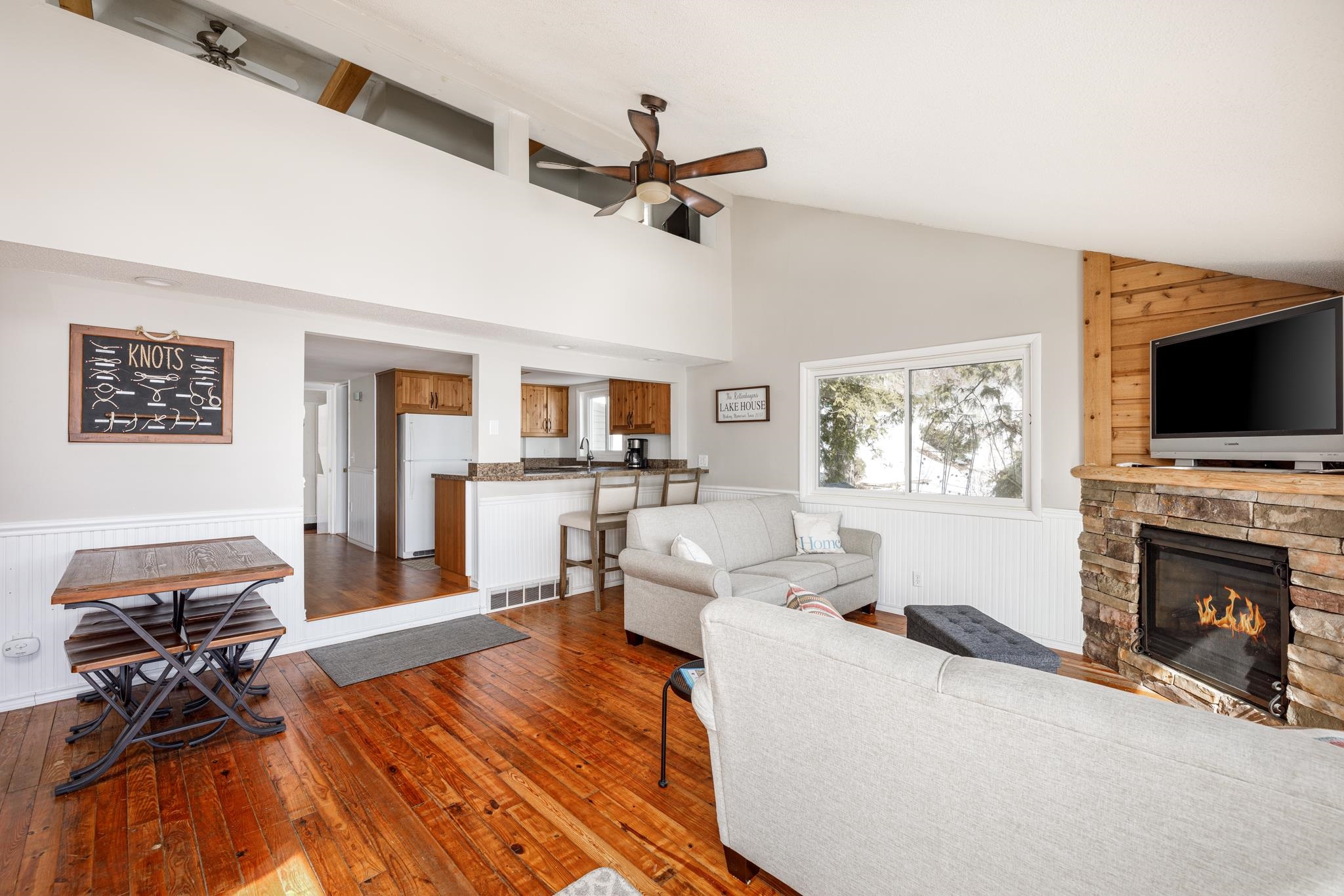 10438 Bluff Road Traverse City, MI 49686 - Photo 15 of 43 1897377-19.JPG