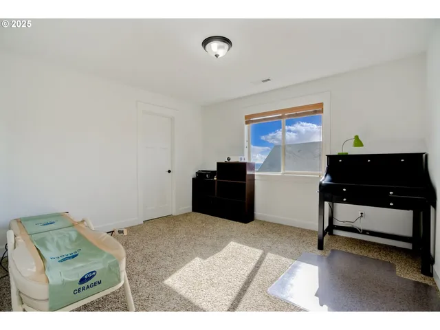 $749,900 | 14920 Southeast Page Park Court, Happy Valley, OR 97086