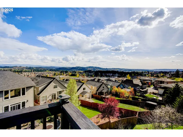 $749,900 | 14920 Southeast Page Park Court, Happy Valley, OR 97086