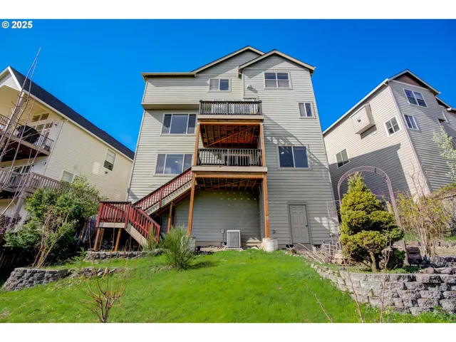 $749,900 | 14920 Southeast Page Park Court, Happy Valley, OR 97086