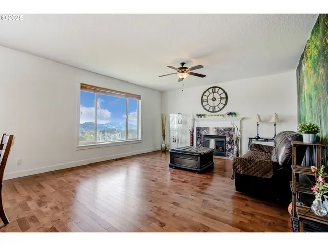 $749,900 | 14920 Southeast Page Park Court, Happy Valley, OR 97086