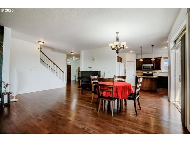 $749,900 | 14920 Southeast Page Park Court, Happy Valley, OR 97086