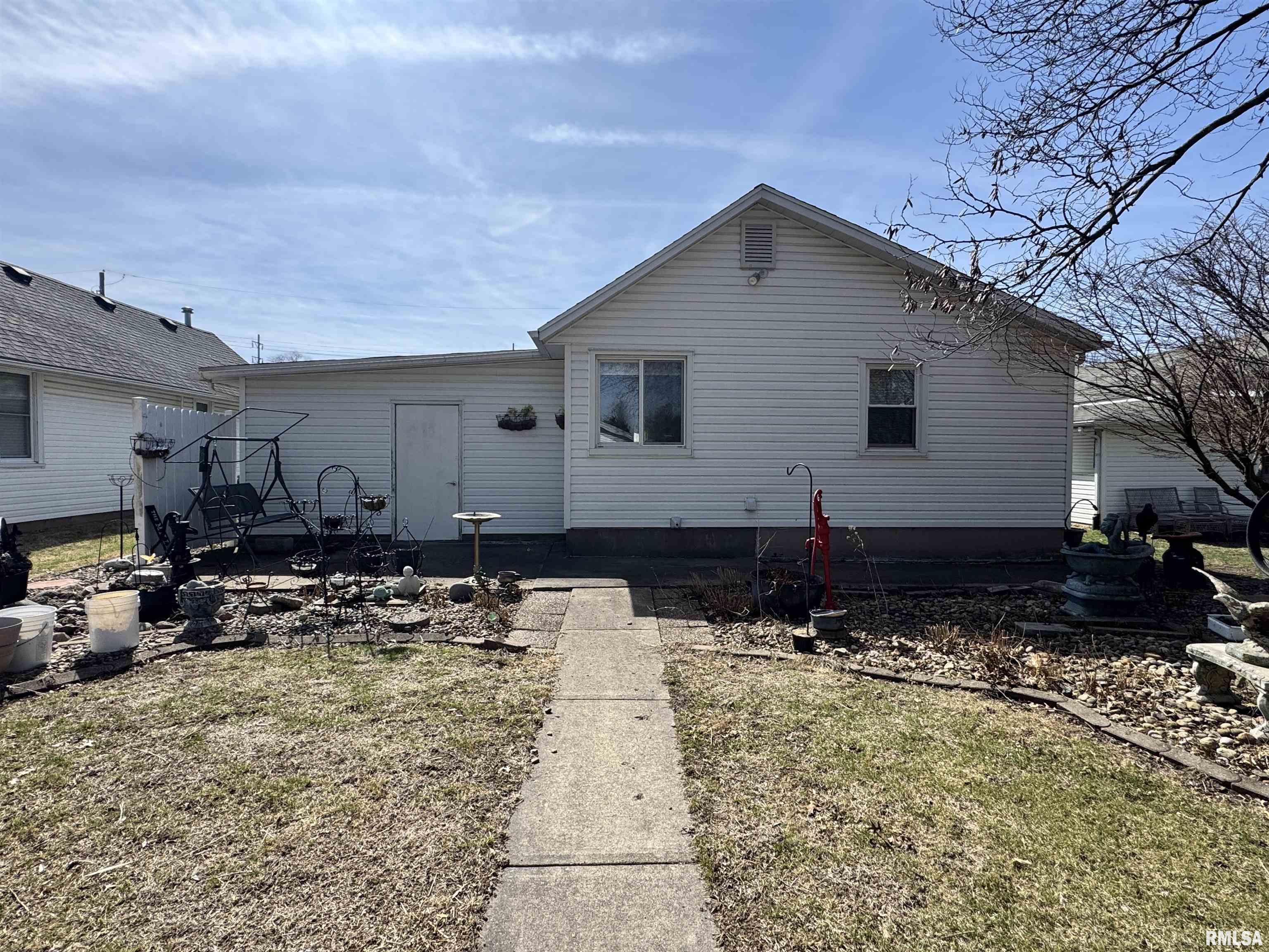 1026 East Oak Street Macomb, IL 61455 - Photo 18 of 35
