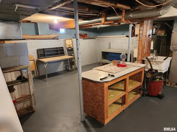 $85,000 | 1026 East Oak Street, Macomb, IL 61455