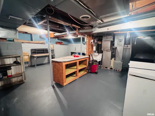 $85,000 | 1026 East Oak Street, Macomb, IL 61455