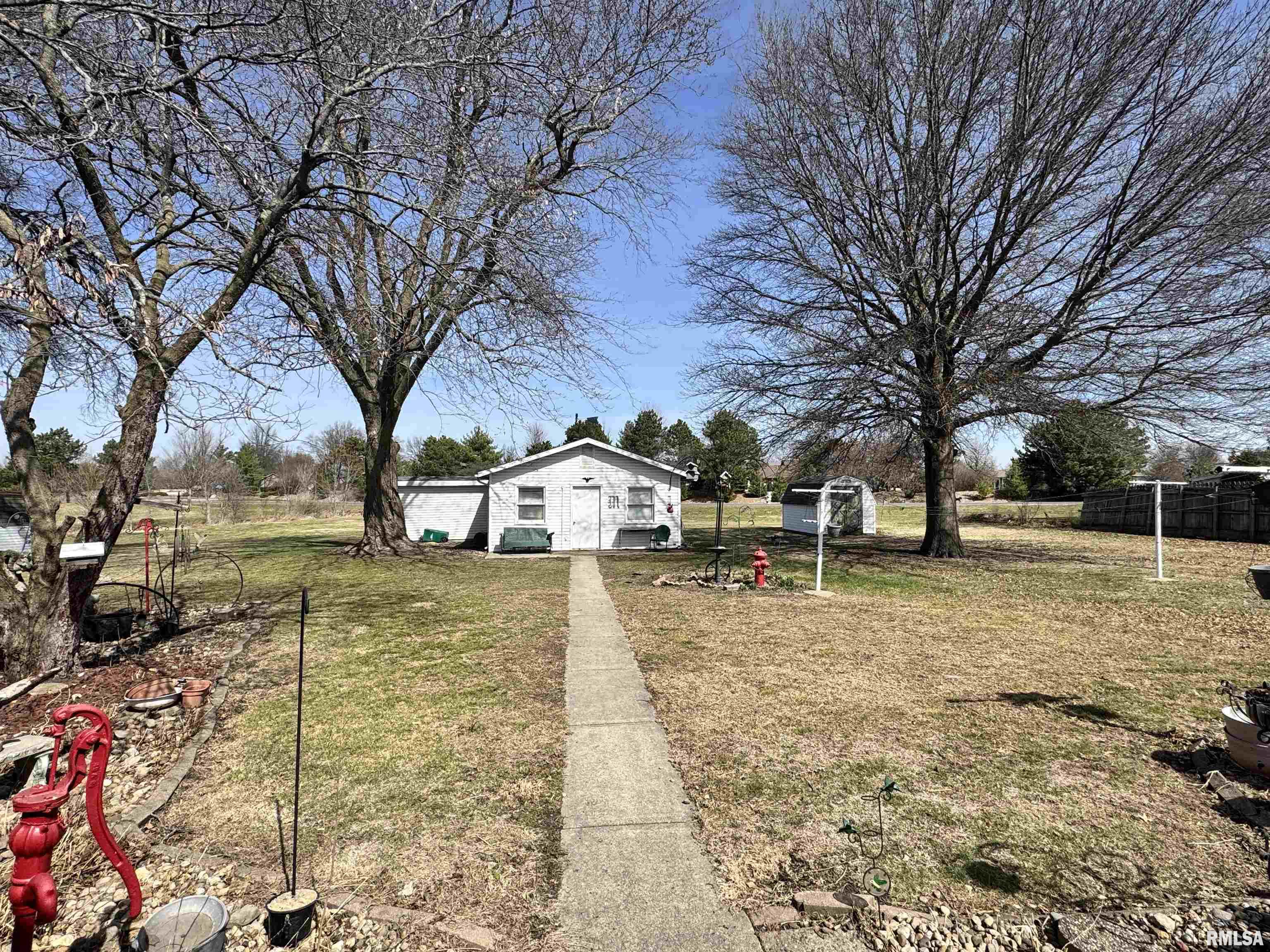 1026 East Oak Street Macomb, IL 61455 - Photo 3 of 35