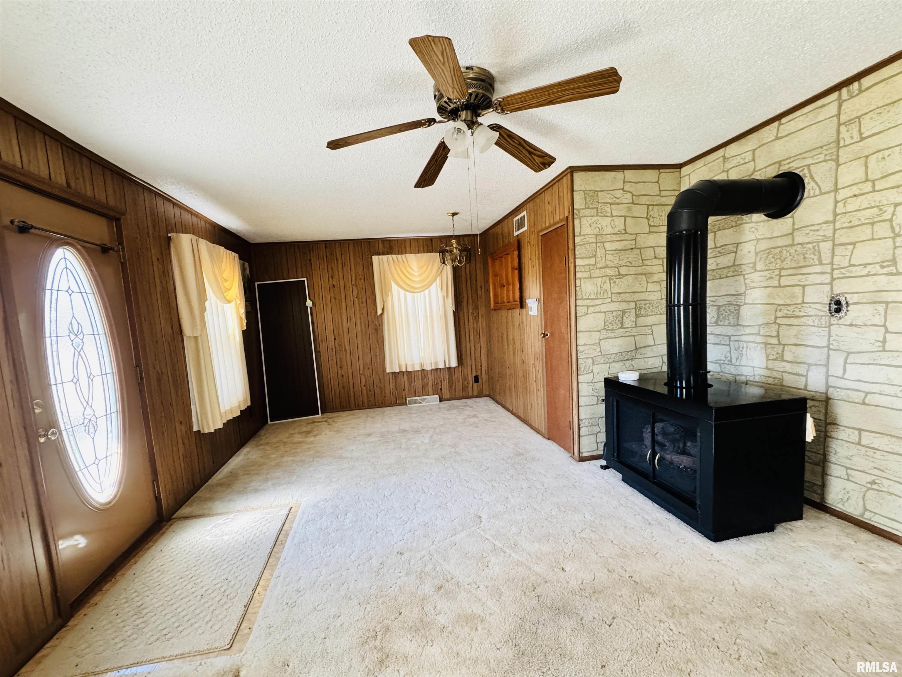 1026 East Oak Street Macomb, IL 61455 - Photo 4 of 35