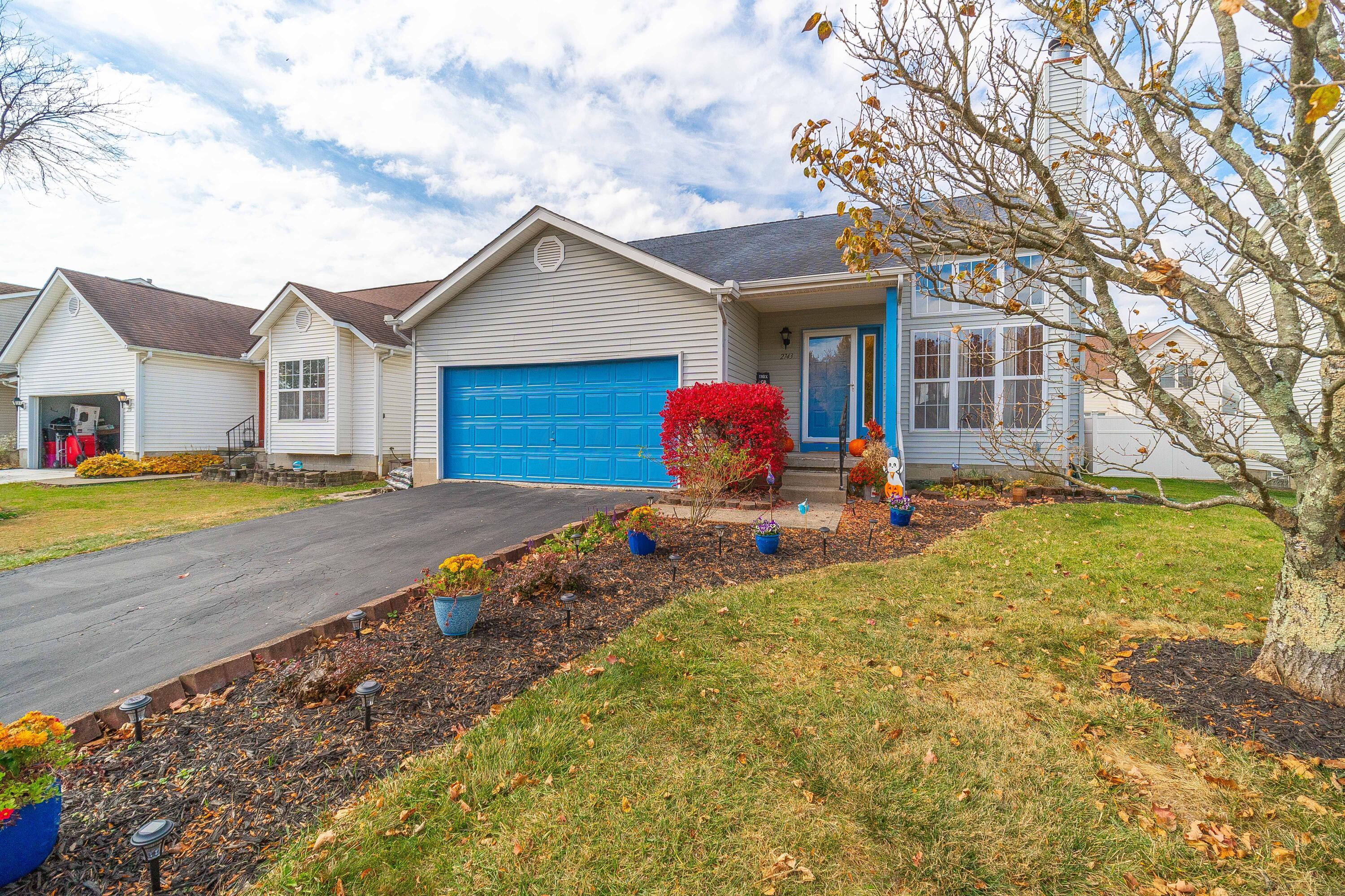 2743 Barrows Rd-4
