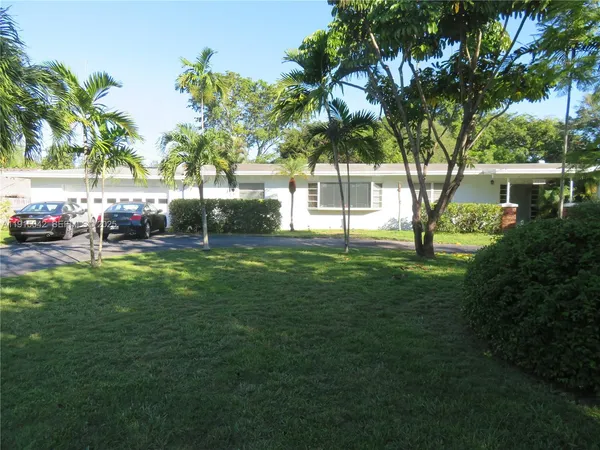 $2,195,000 | 7955 Southwest 131st Street, Pinecrest, FL 33156