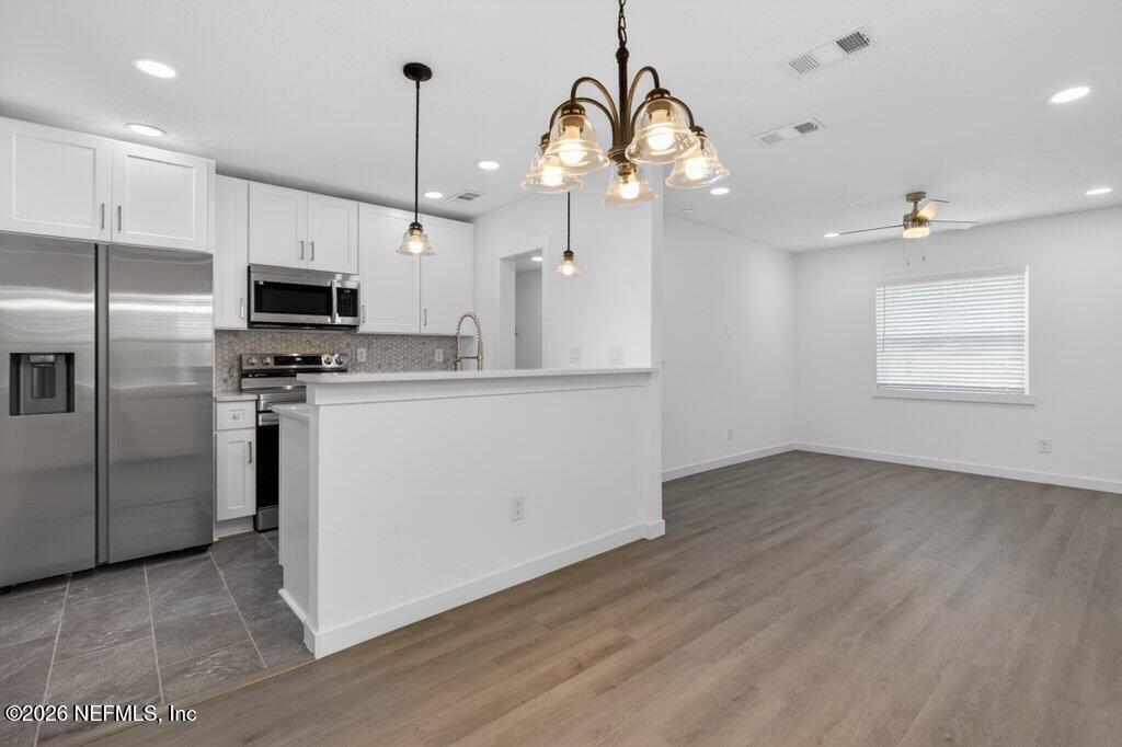 536 Sapelo Road Jacksonville, FL 32216 - Photo 12 of 54 015-536SapeloRoad-Jacksonville-FL-32216-