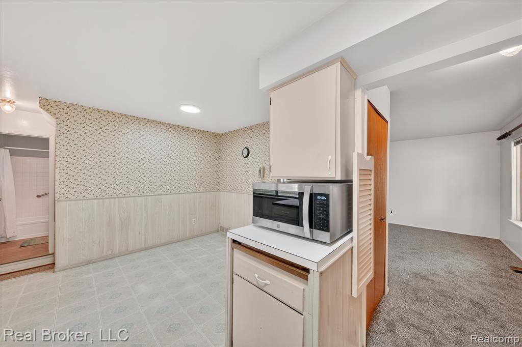 29630 Joy Road Livonia, MI 48150 - Photo 18 of 55 Gallery Image 18