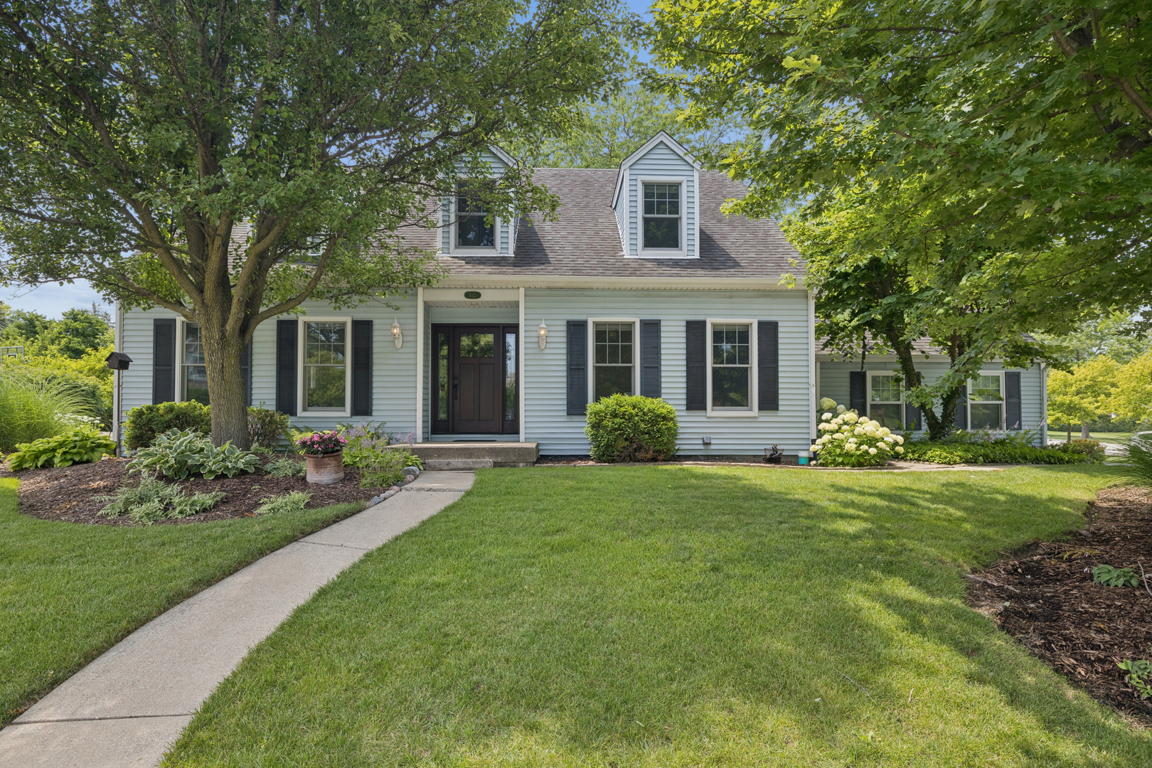 102 Azalea Road Frankfort, IL 60423 - Photo 1 of 49