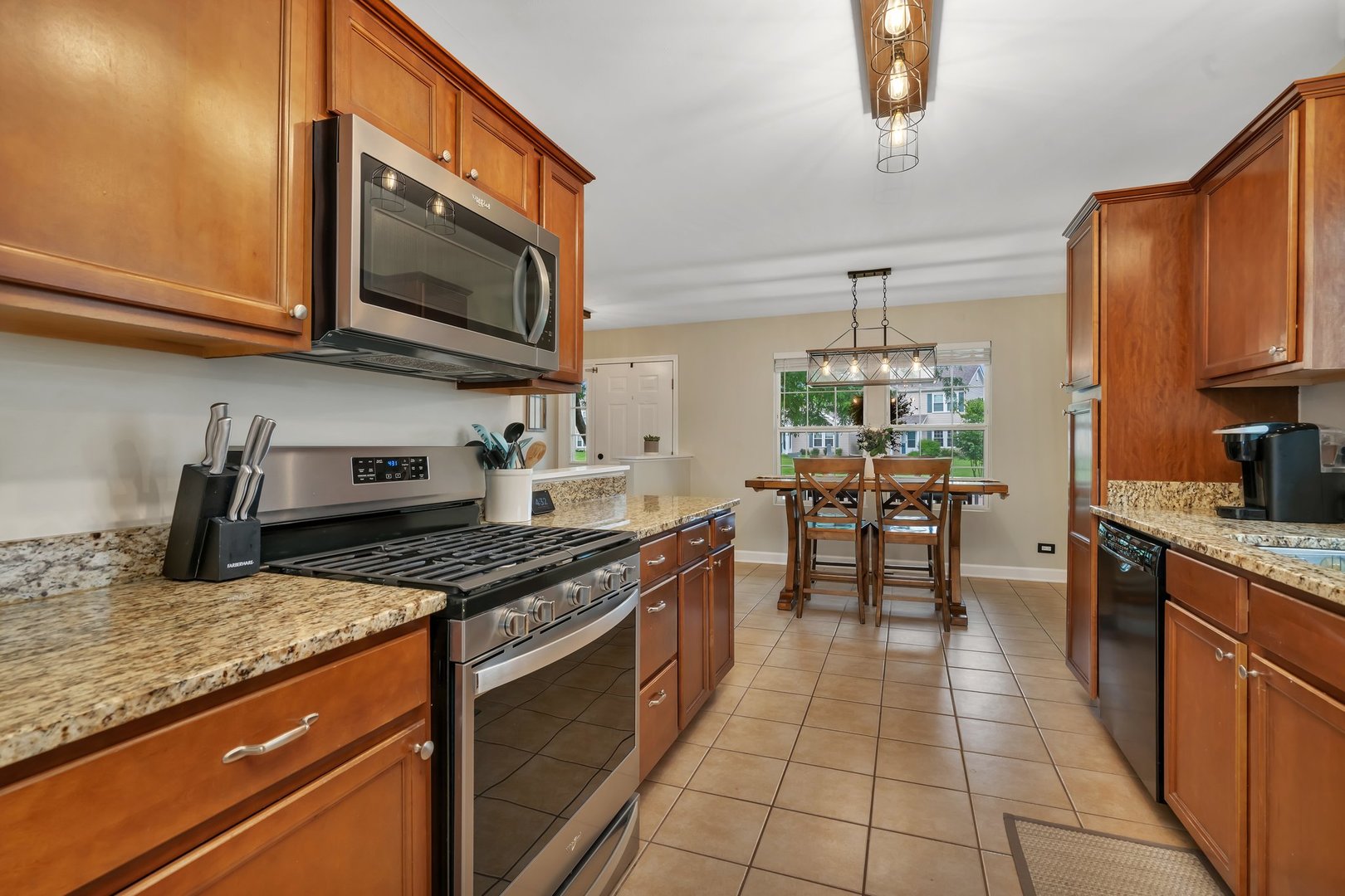 36 Wingate Drive Oswego, IL 60543 - Photo 5 of 23